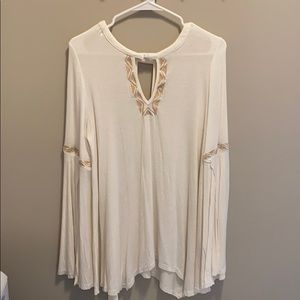 Off white shirt with bell sleeves